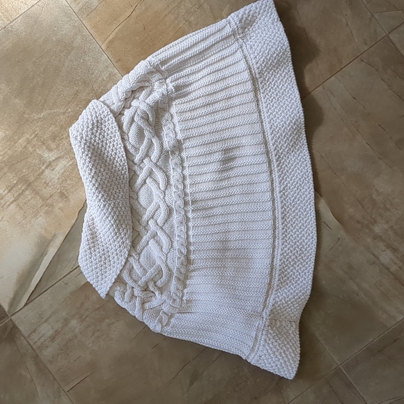 Baby gap poncho size M/L - Picture 3 of 3